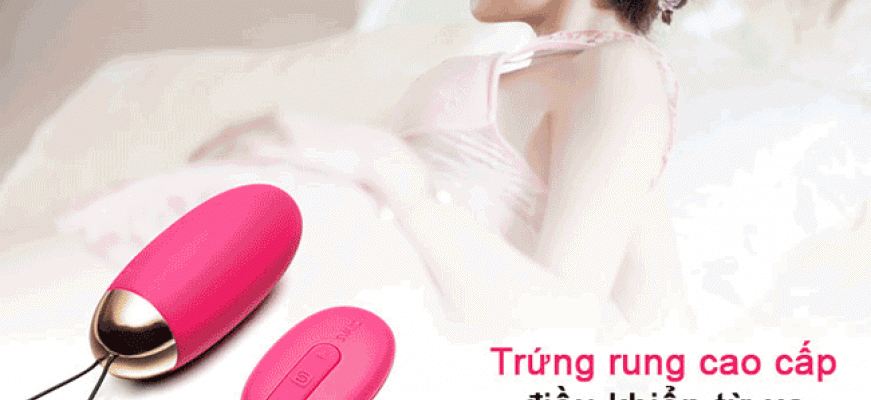 Kích thích mạnh mẽ khi thủ dâm trước mặt anh ấy với đồ chơi tình dục